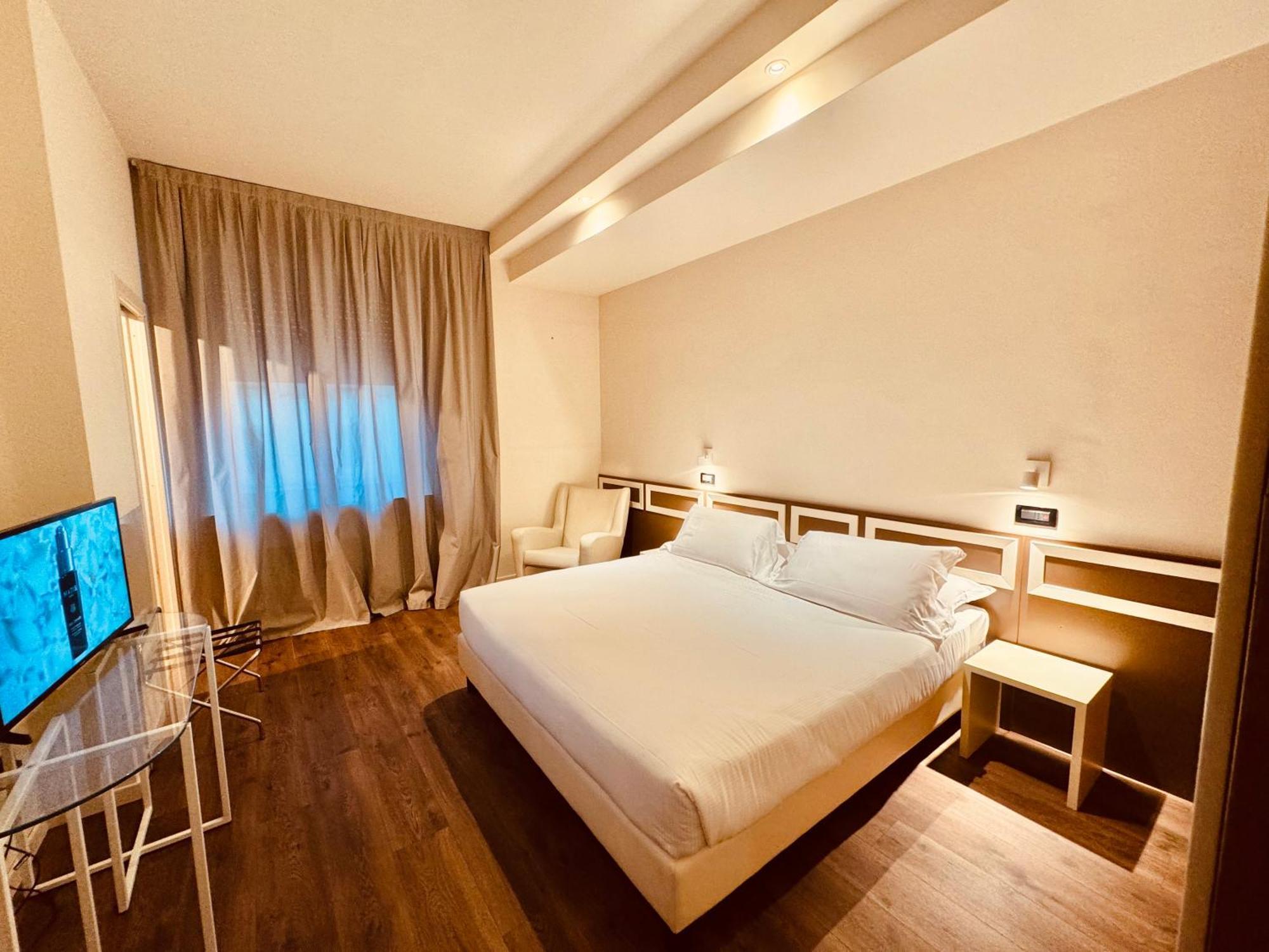 Hotel Pex Mantova Eksteriør bilde